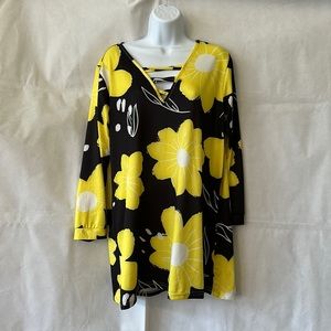 Vibrant Yellow & White Floral on Black Tunic by Beyond This Plane